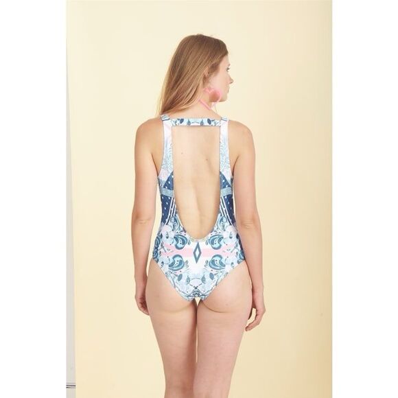NWOT Paper Sails Deep V Croatia One-Piece Size Small - Picture 5 of 10